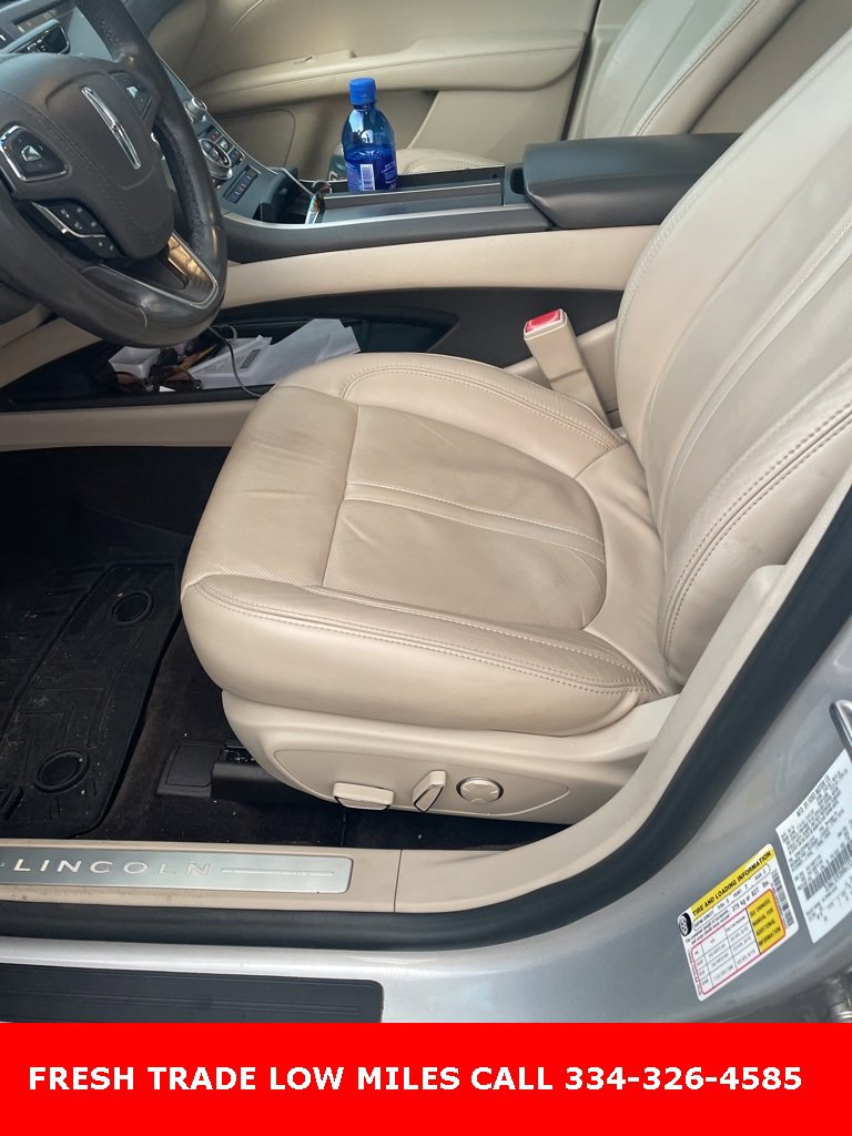 Used 2017 Lincoln MKZ Reserve image 11