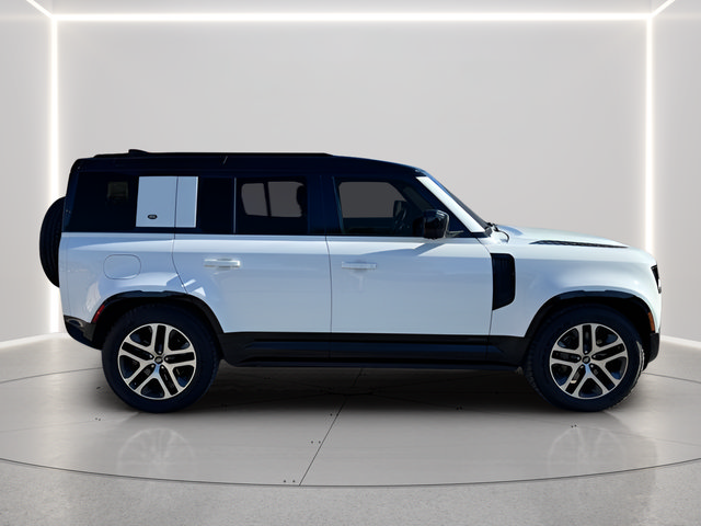 Used 2021 Land Rover Defender 110 X-Dynamic HSE AWD/4WD image 6