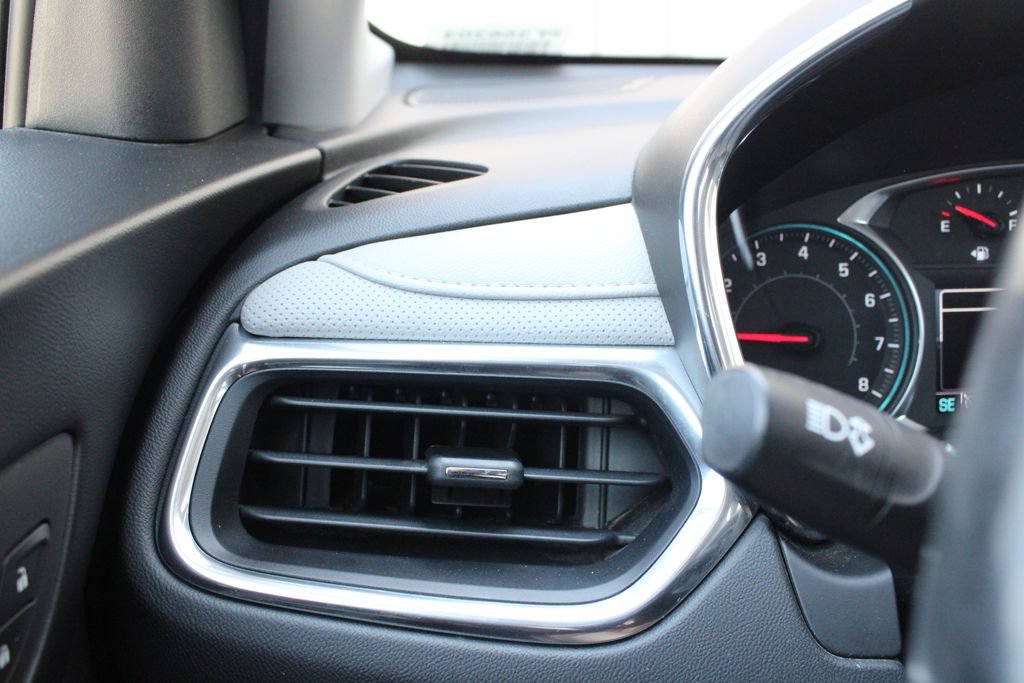 Used 2018 Chevrolet Equinox Premier AWD/4WD image 10
