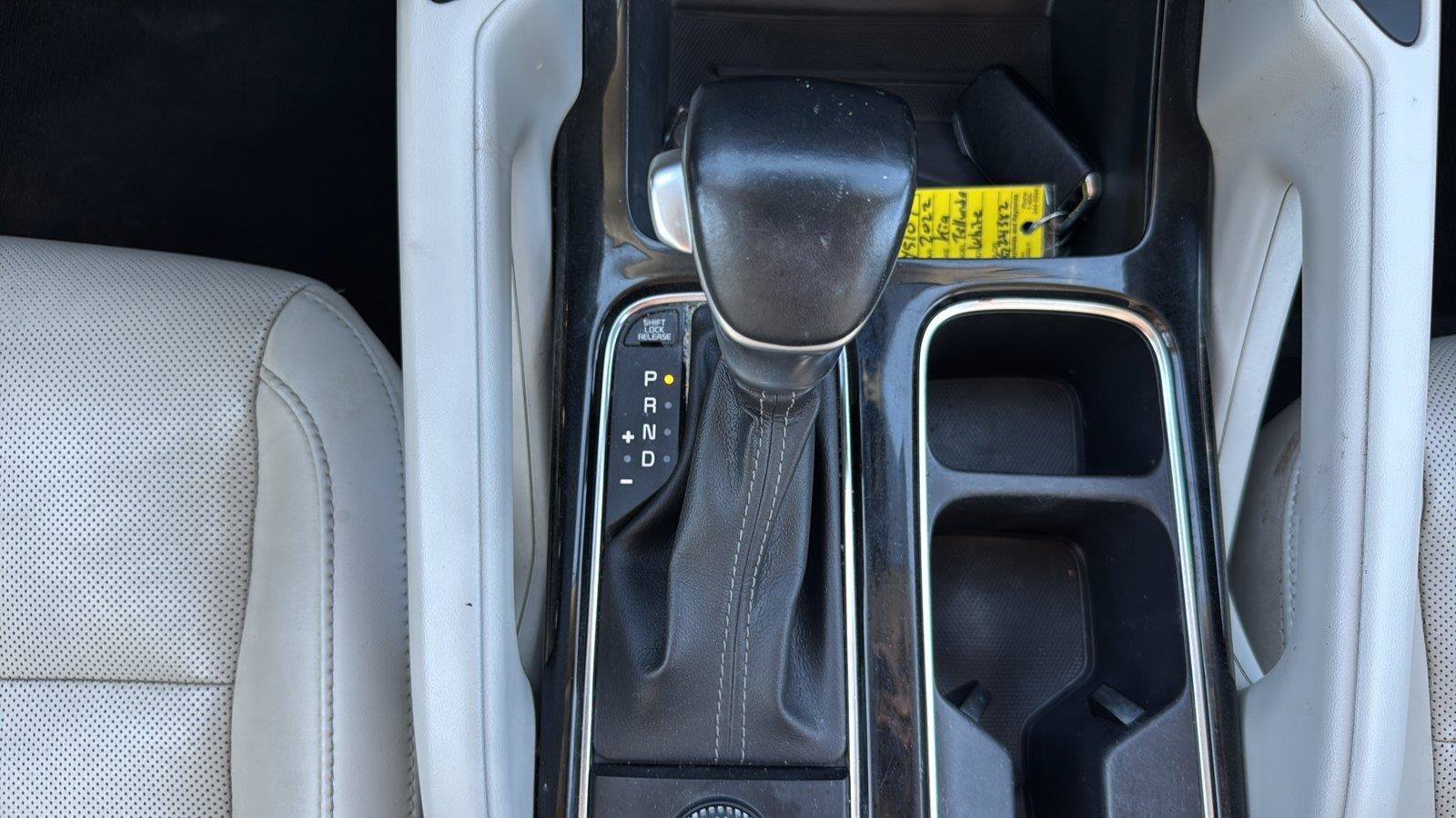 Used 2022 Kia Telluride S FWD image 15