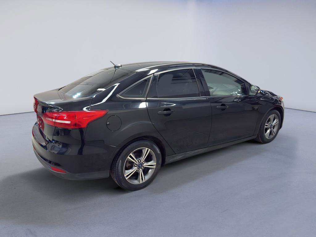 Used 2016 Ford Focus SE FWD image 6