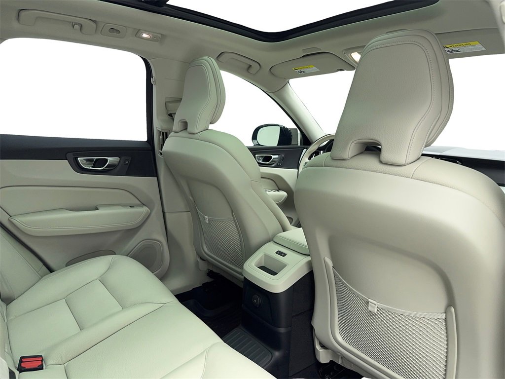 Used 2025 Volvo XC60 T8 Plus w/ Protection Package Premier image 45
