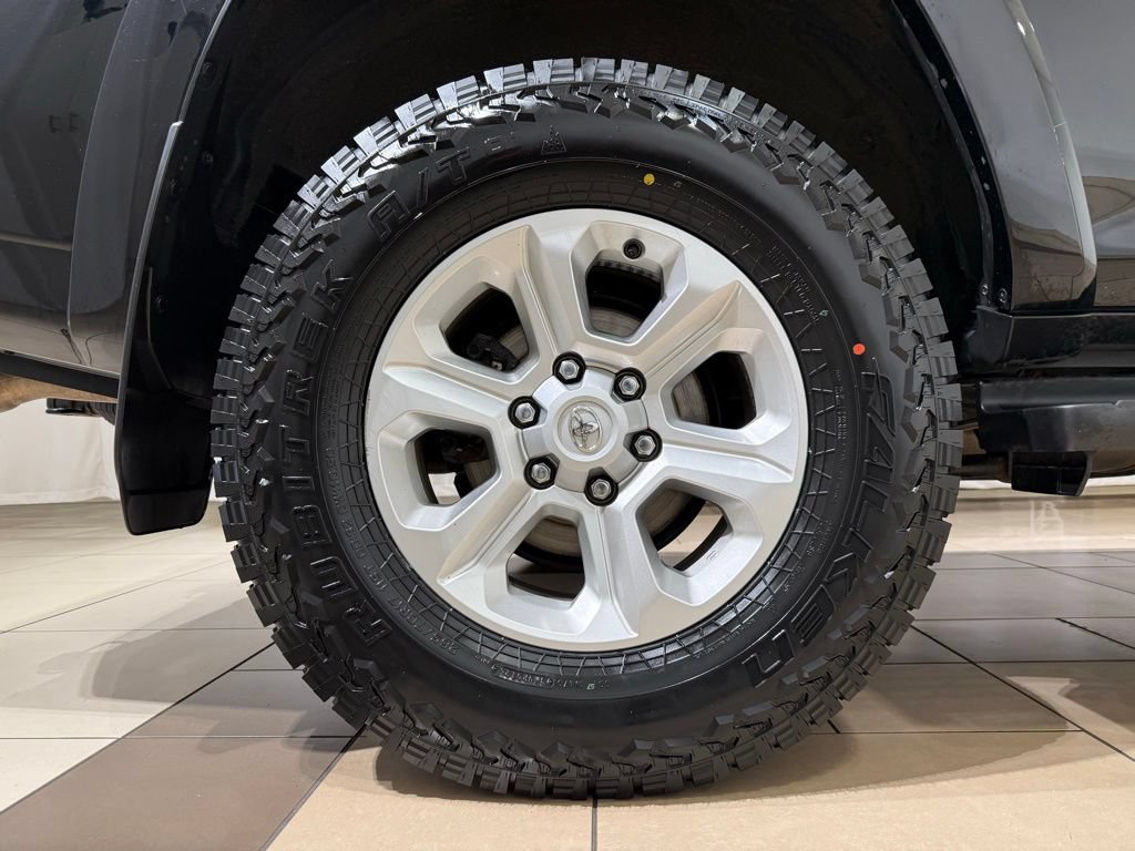 Certified 2024 Toyota 4Runner SR5 Premium AWD/4WD image 9