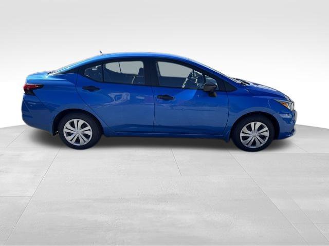 Used 2021 Nissan Versa S FWD image 6