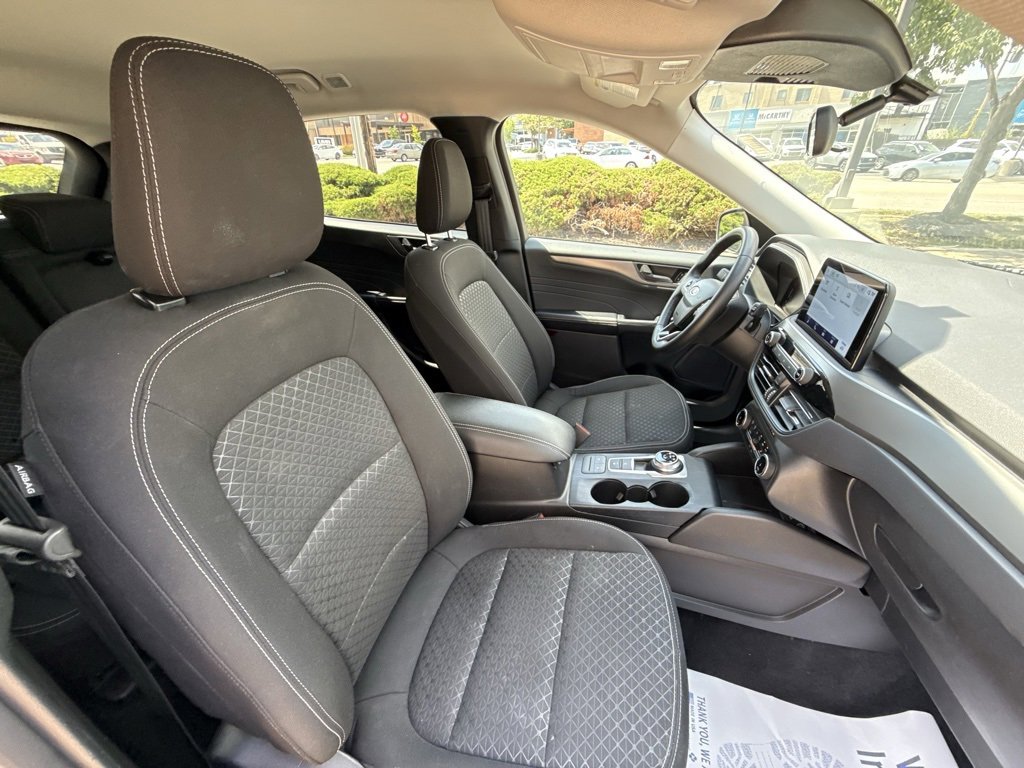 Used 2024 Ford Escape Active image 41