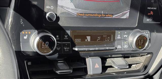 Used 2024 Toyota Highlander XLE image 15