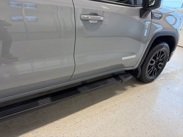 Used 2024 GMC Sierra 1500 Elevation w/ Preferred Package image 10