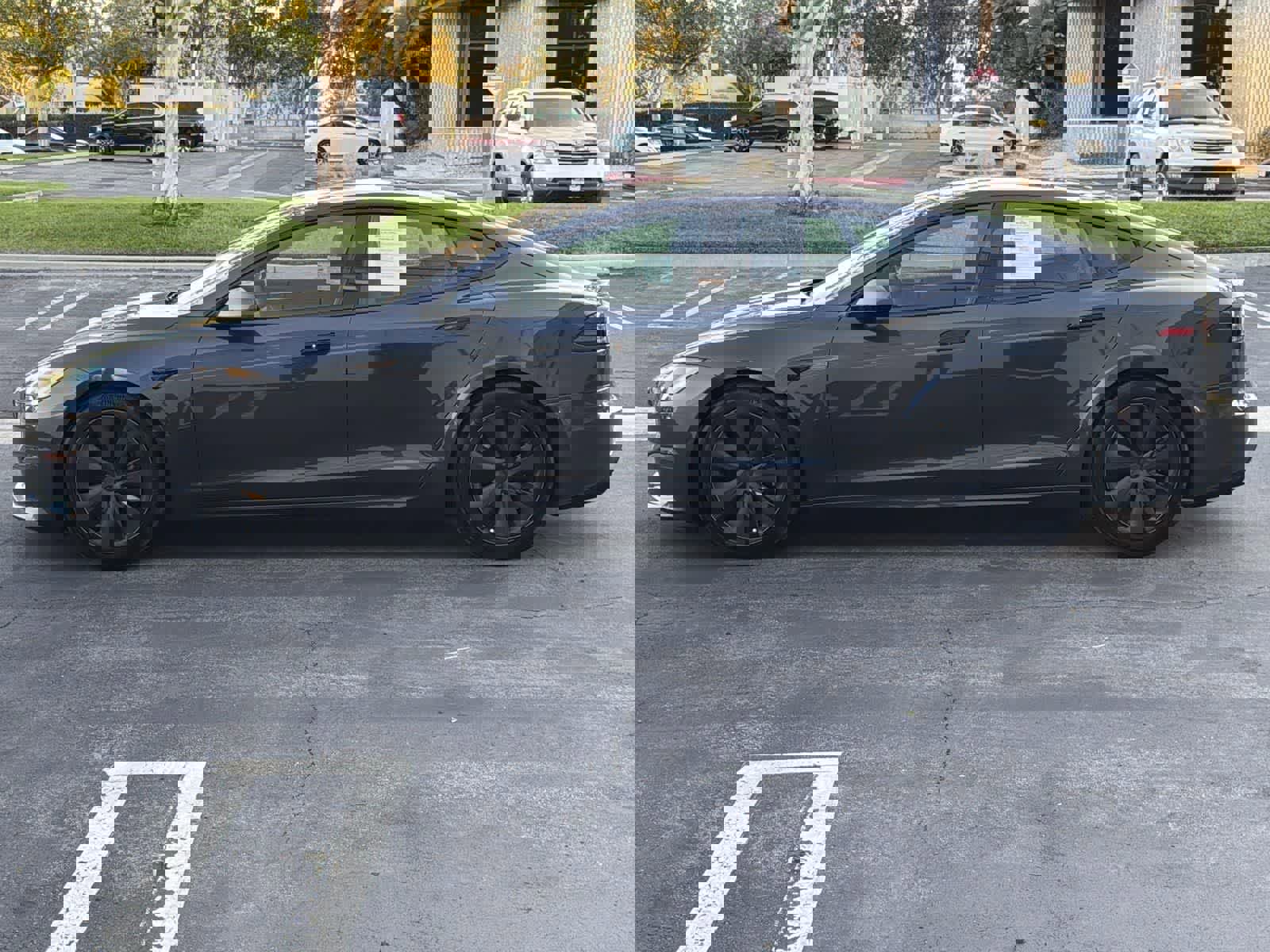 Used 2025 Tesla Model S image 7