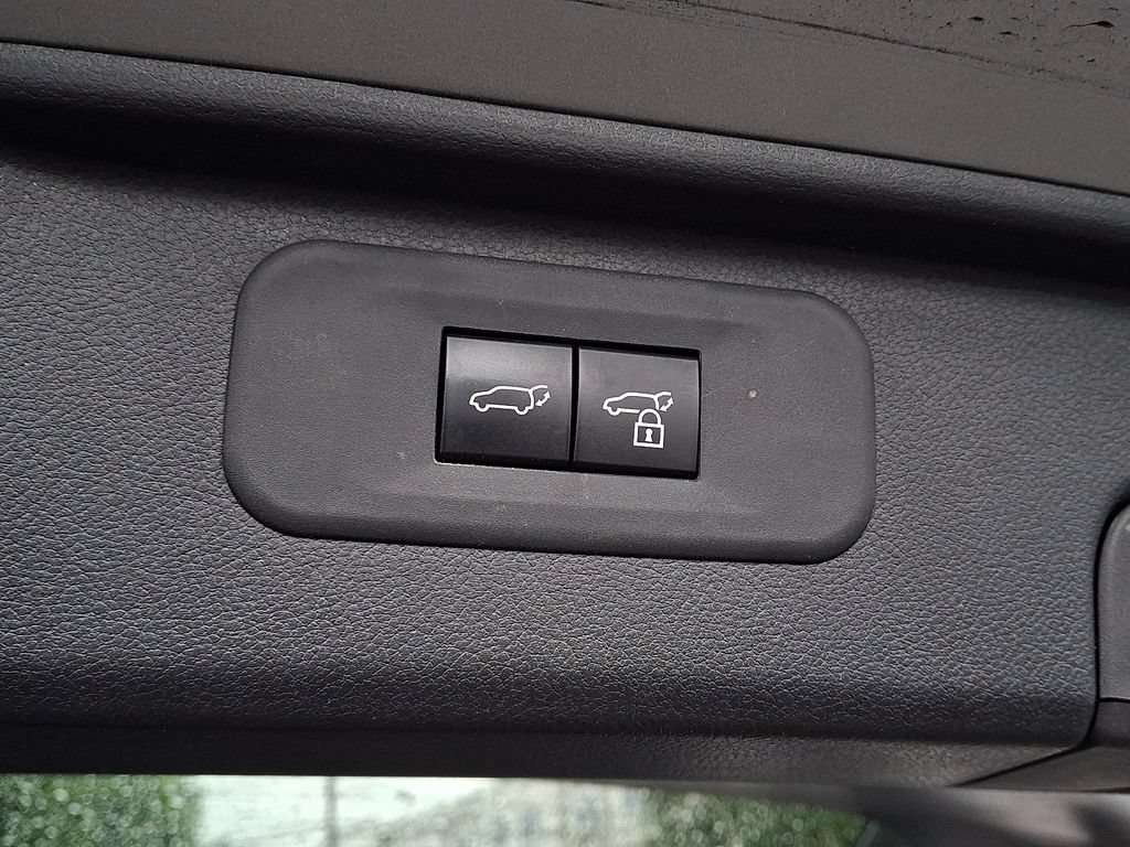 Used 2025 Toyota Grand Highlander AWD Hybrid image 28