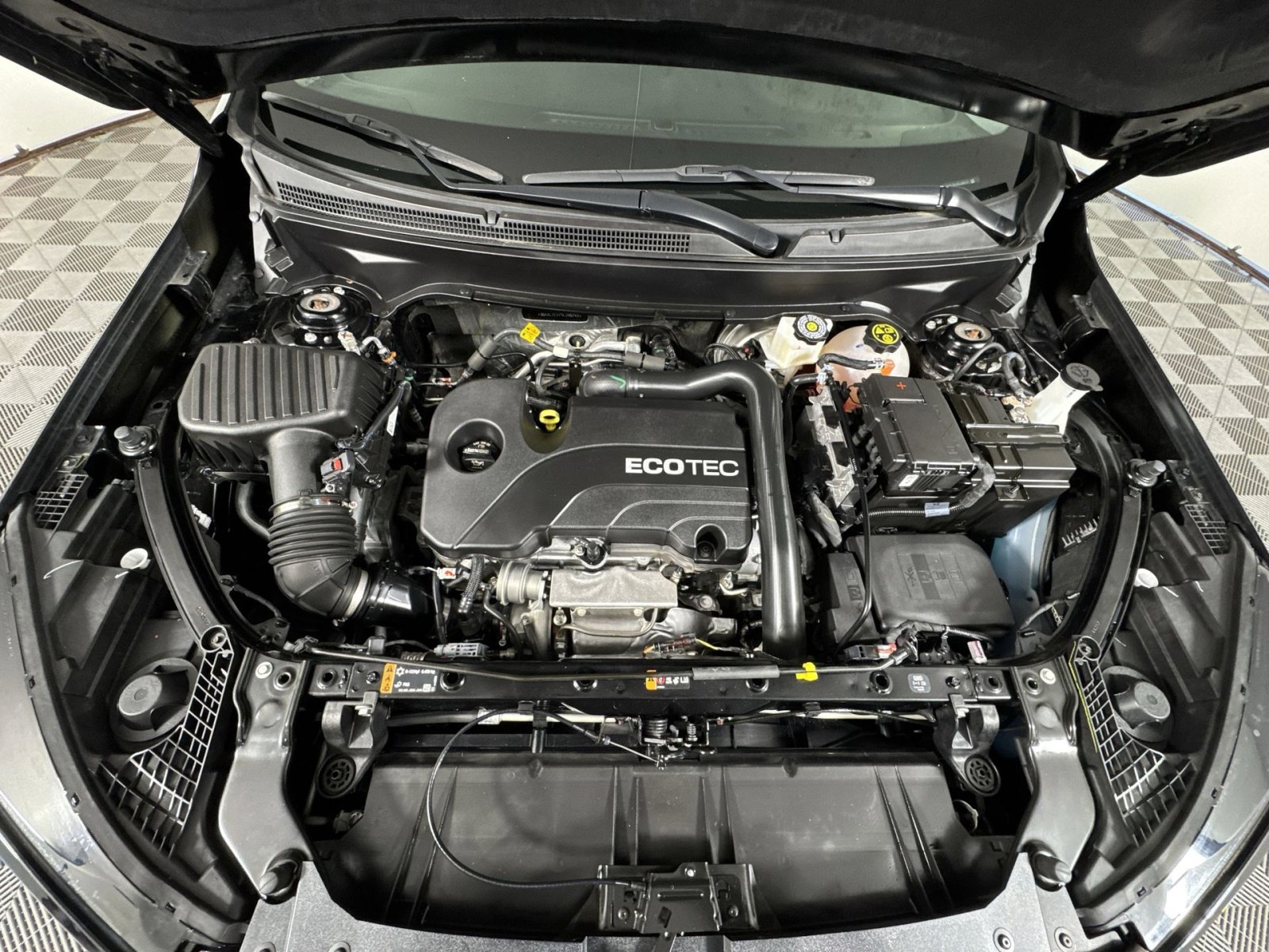 Used 2022 GMC Terrain SLE w/ Driver Convenience Package image 28