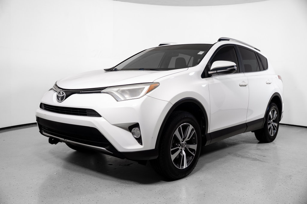 Used 2016 Toyota RAV4 XLE FWD image 14