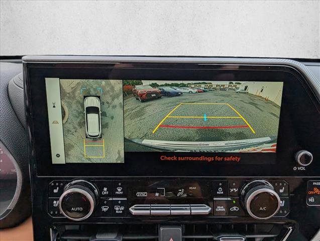 New 2025 Toyota Highlander Platinum image 28