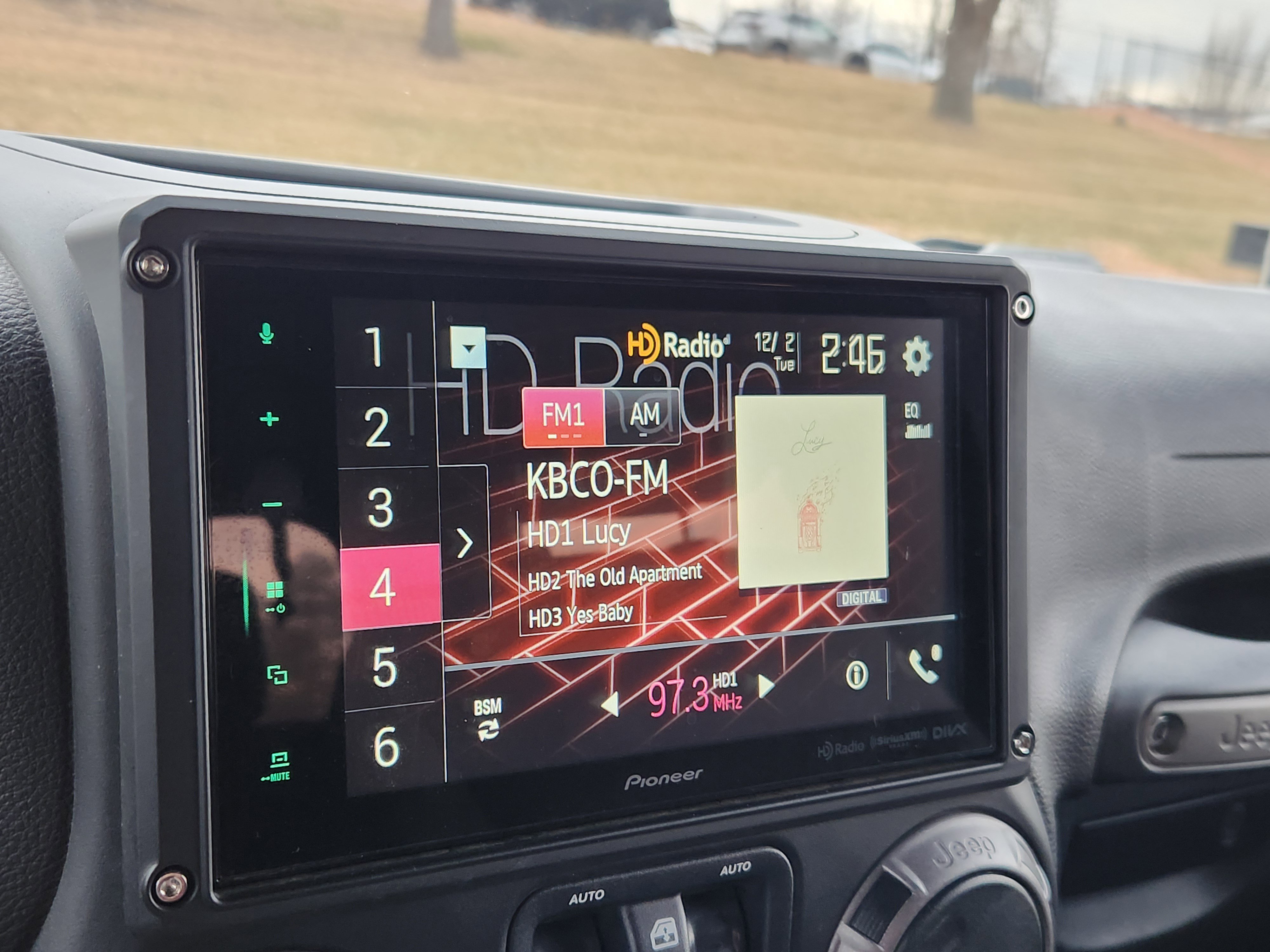 Used 2015 Jeep Wrangler Sport image 24