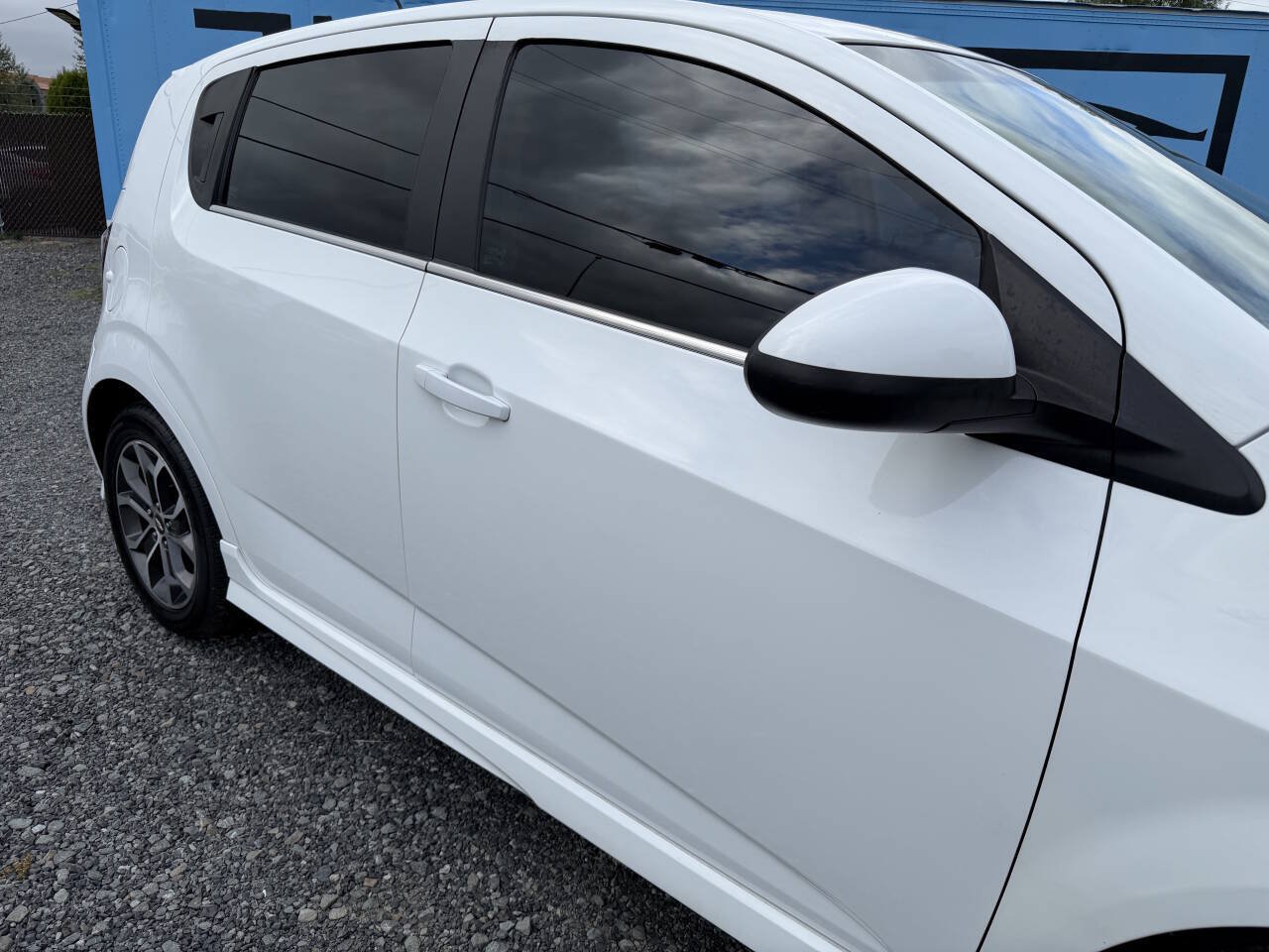 Used 2017 Chevrolet Sonic LT FWD image 9