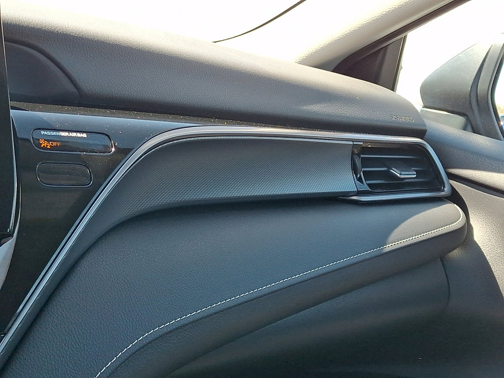 Used 2024 Toyota Camry SE image 30