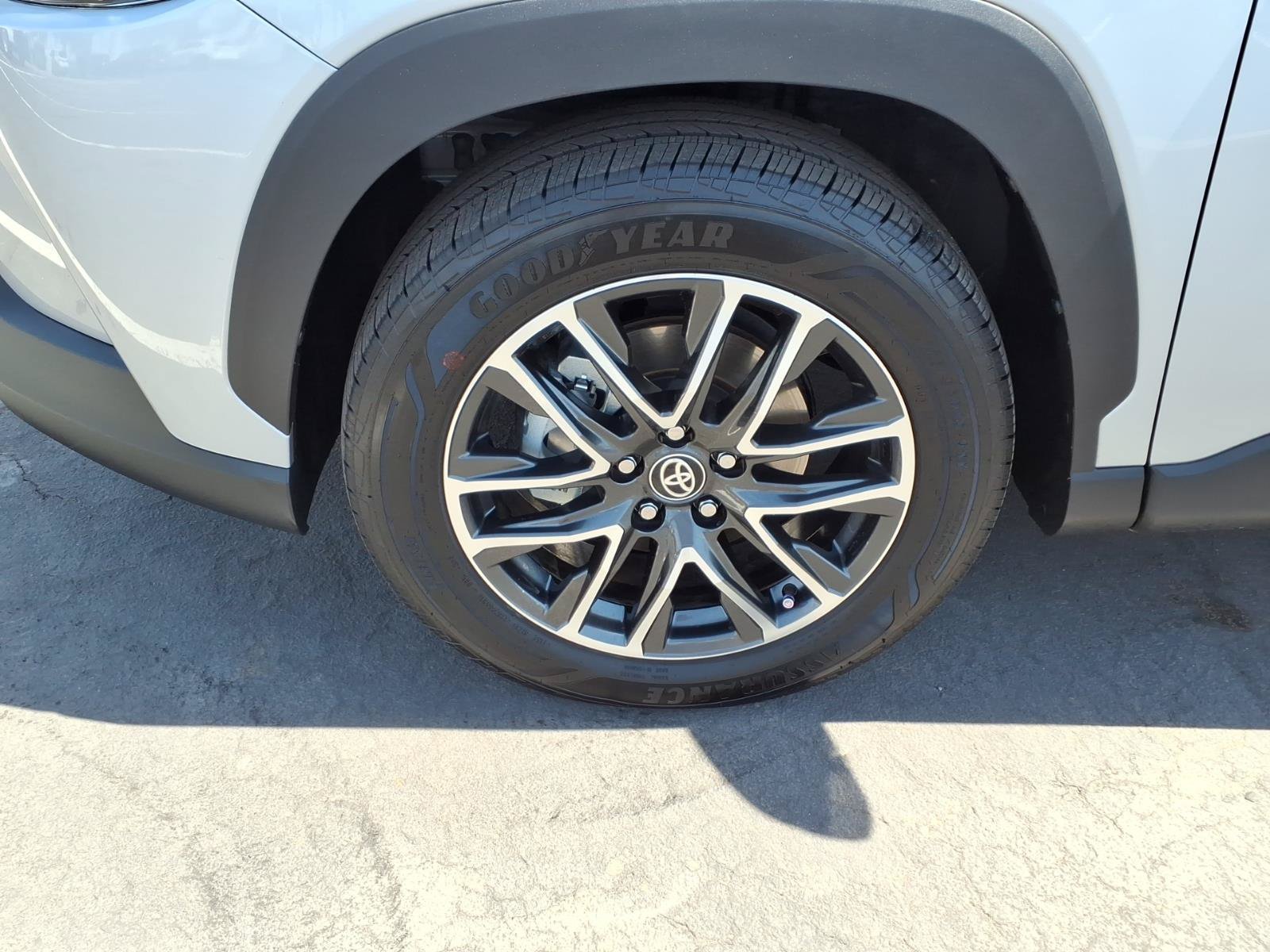 Certified 2026 Toyota Corolla Cross XLE w/ Convenience Package FWD image 9