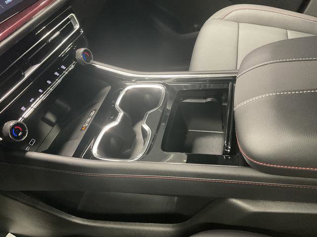New 2026 Chevrolet Traverse Z71 w/ Driver Confidence Package image 25