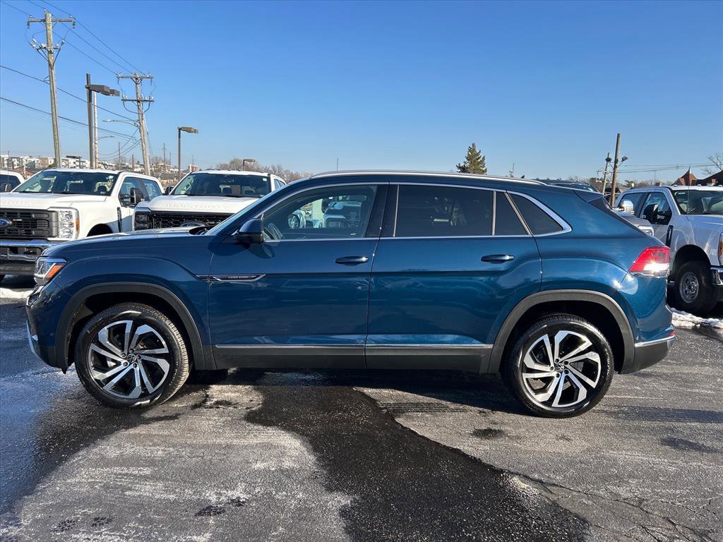 Used 2021 Volkswagen Atlas Cross Sport SEL Premium image 4