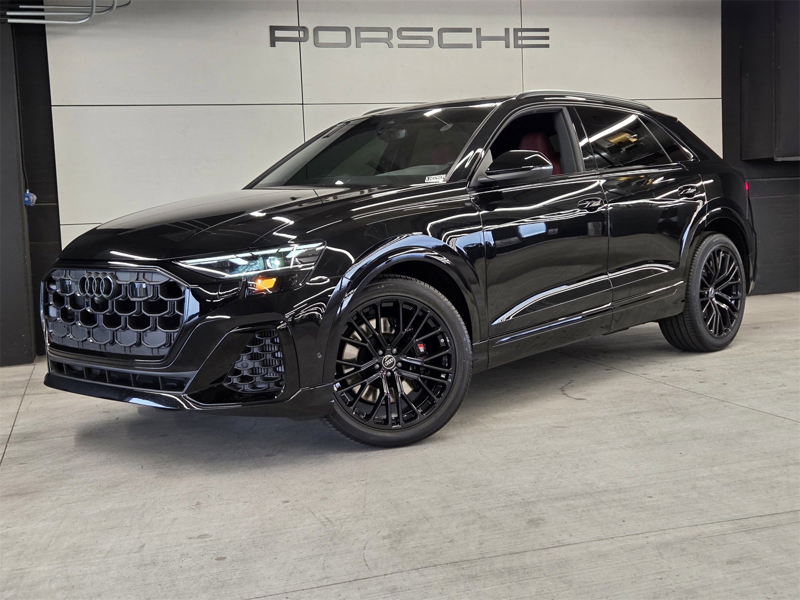 Used 2025 Audi SQ8 Premium Plus w/ Black Optic Package