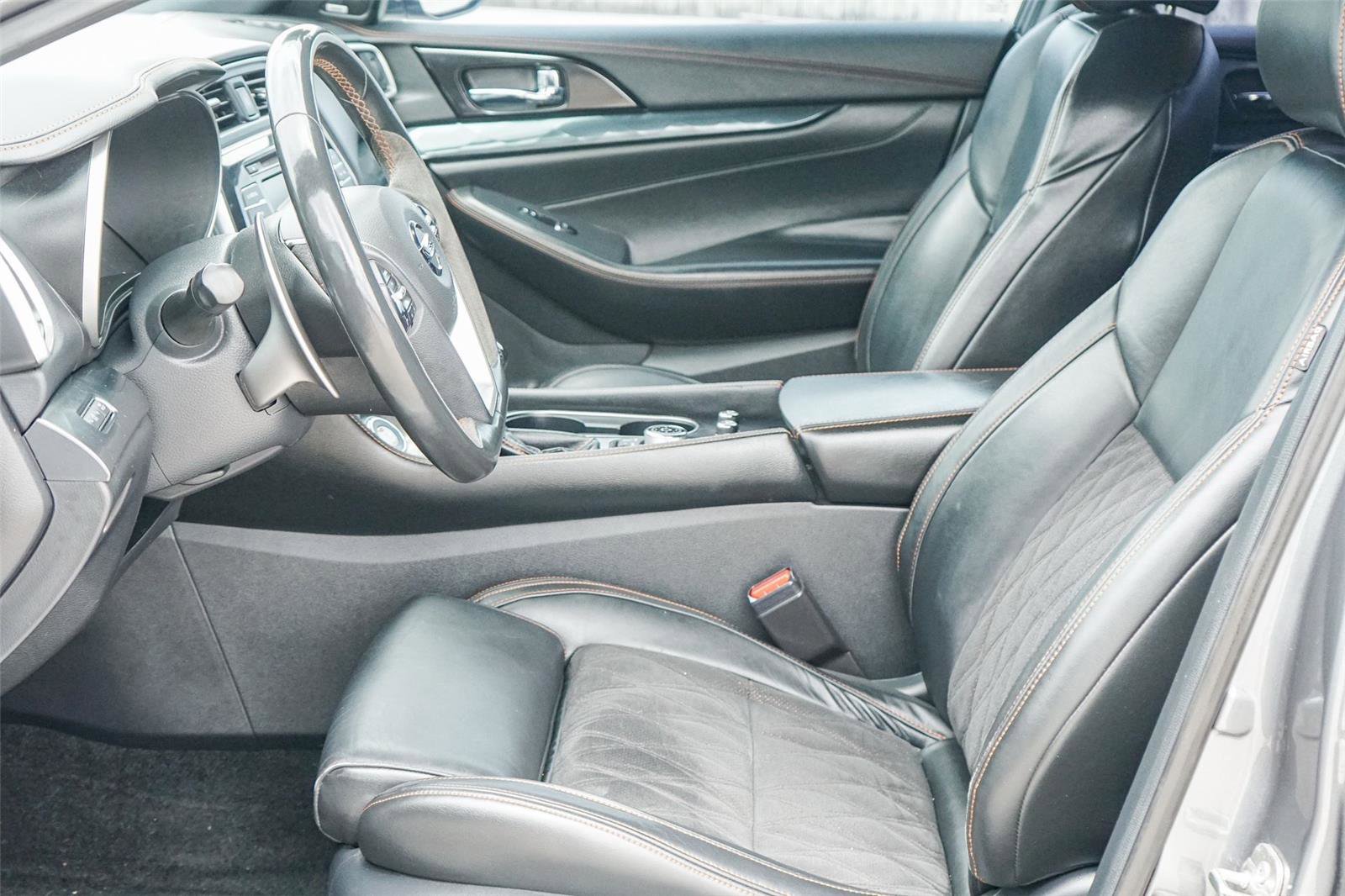 Used 2019 Nissan Maxima SR w/ Premium Package FWD image 10