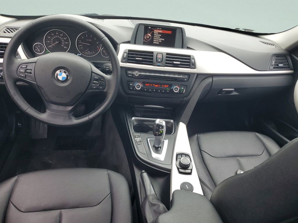 Used 2015 BMW 320i xDrive Sedan AWD/4WD image 11