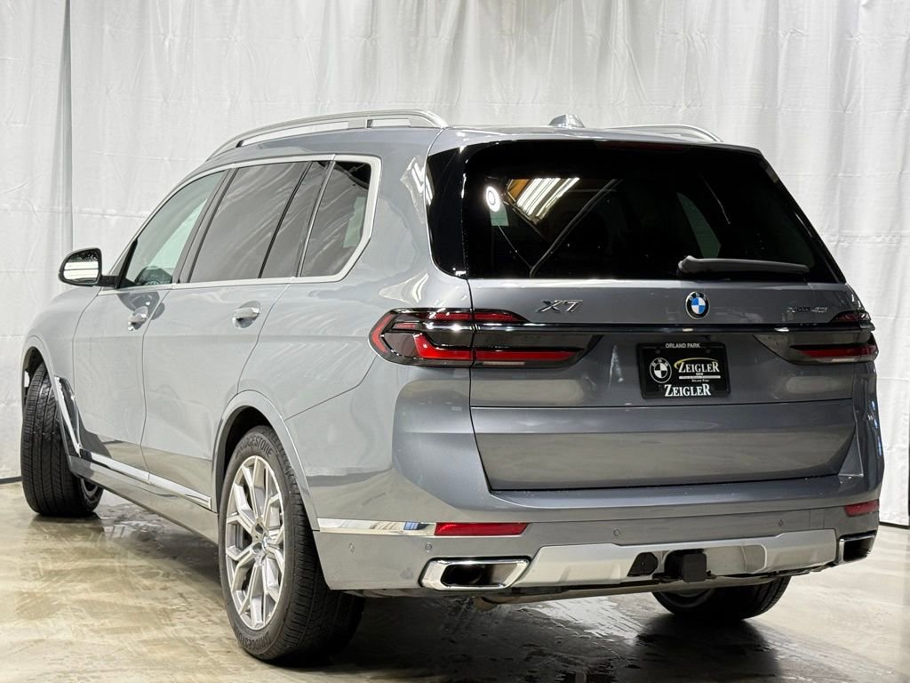 Used 2024 BMW X7 xDrive40i w/ Premium Package AWD/4WD video 4