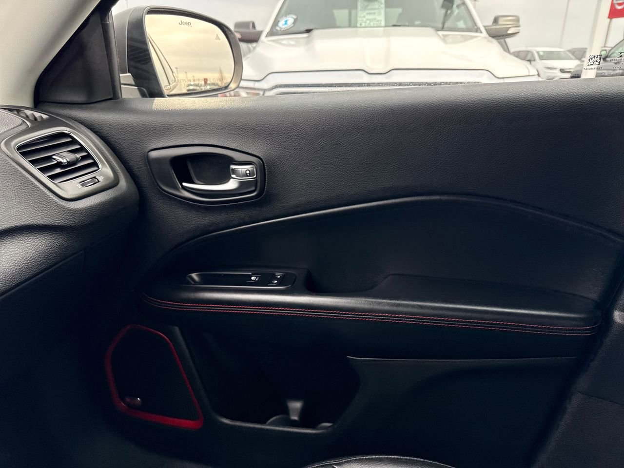 Used 2019 Jeep Compass Trailhawk w/ Leather Interior Group image 23