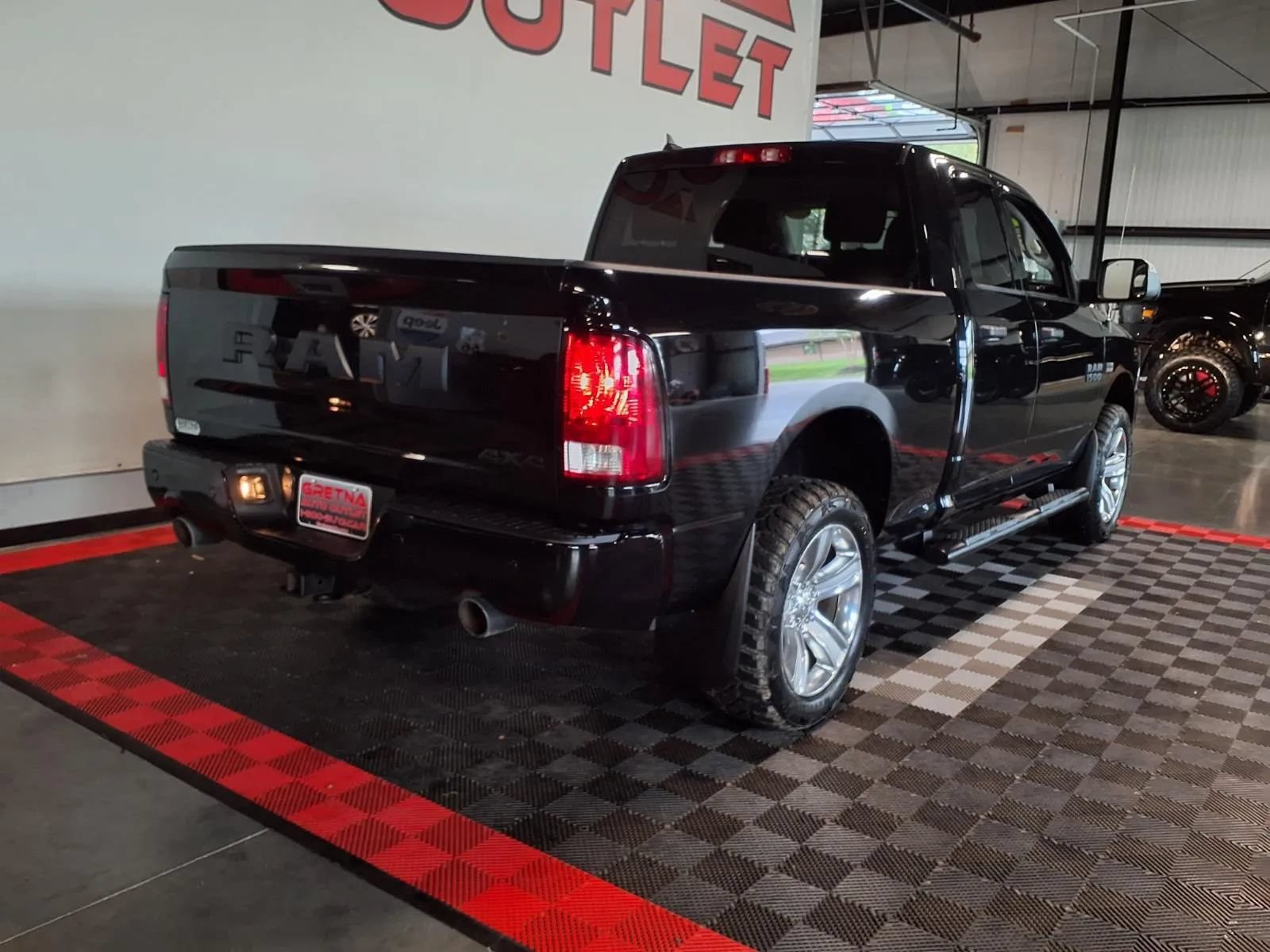 Used 2022 RAM 1500 Express w/ Wheel & Sound Group AWD/4WD image 6