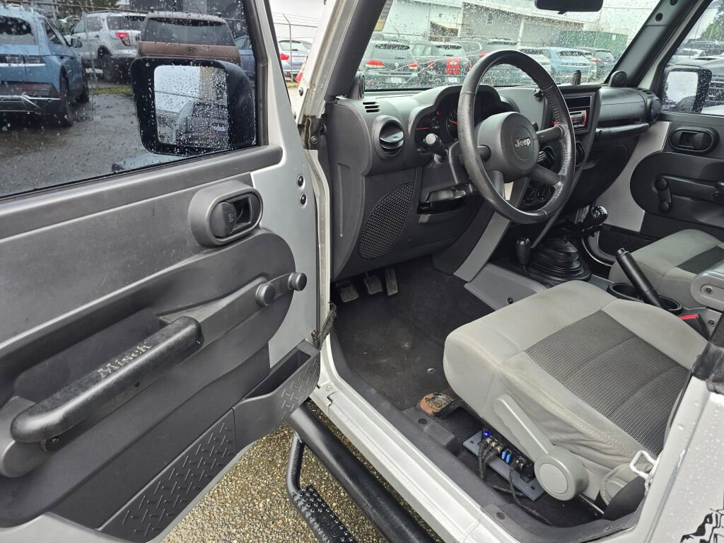 Used 2008 Jeep Wrangler X image 17