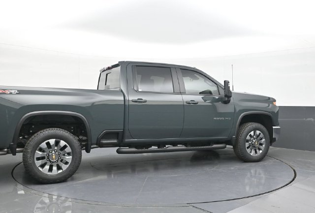 New 2026 Chevrolet Silverado 2500 LT w/ All Star Edition AWD/4WD image 11