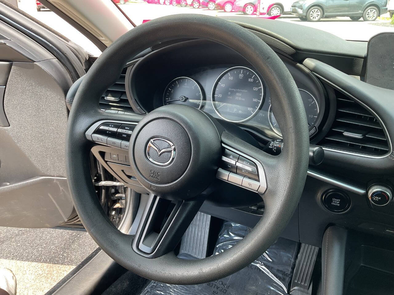 Used 2020 MAZDA MAZDA3 Sedan FWD image 18