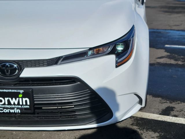 Used 2025 Toyota Corolla LE image 9