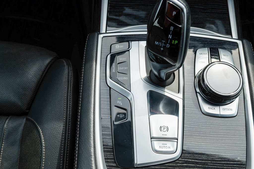 Used 2019 BMW 740i xDrive w/ Executive Package AWD/4WD image 54