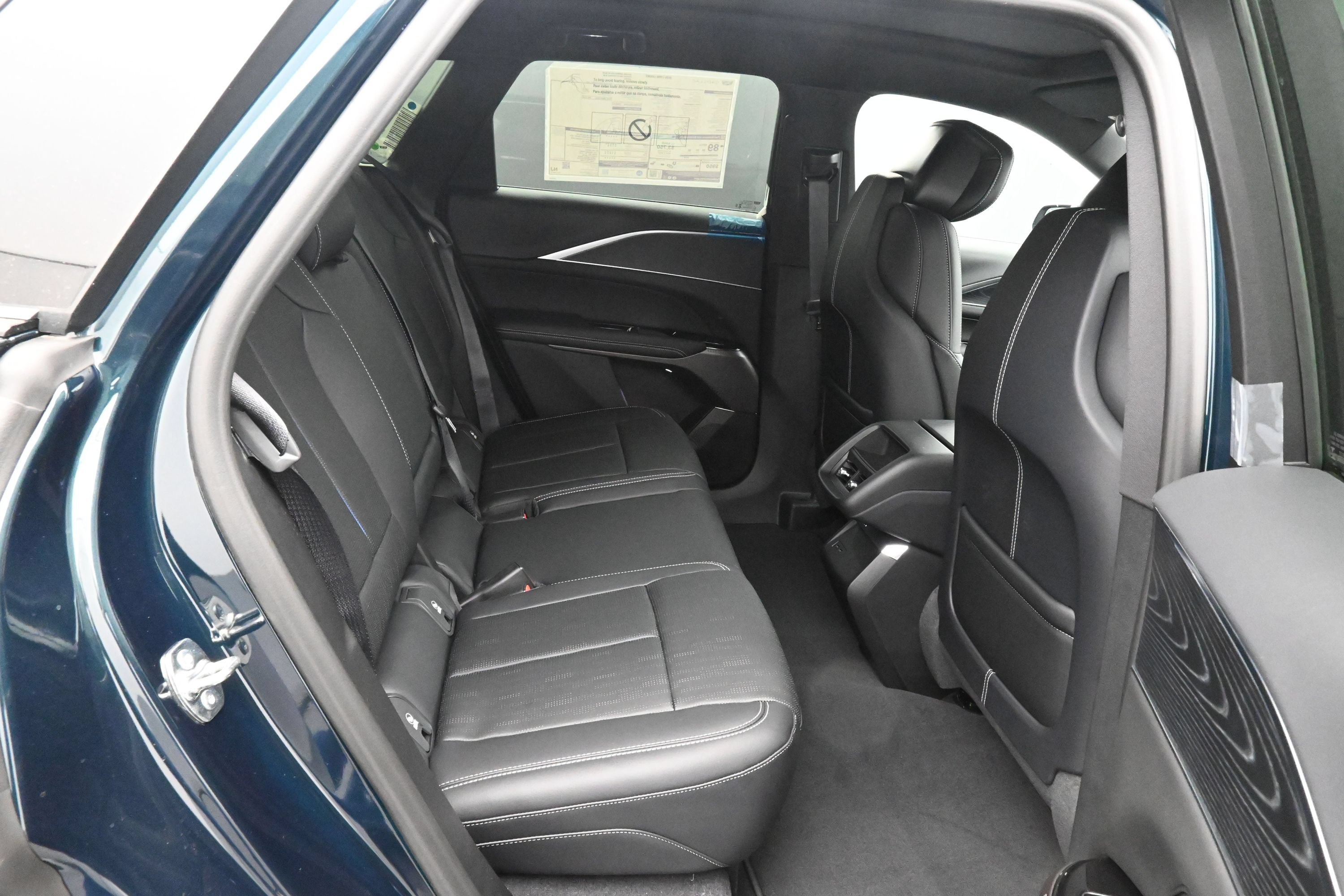 New 2026 Cadillac Lyriq Luxury w/ LPO, Floor Liner Package AWD/4WD image 12
