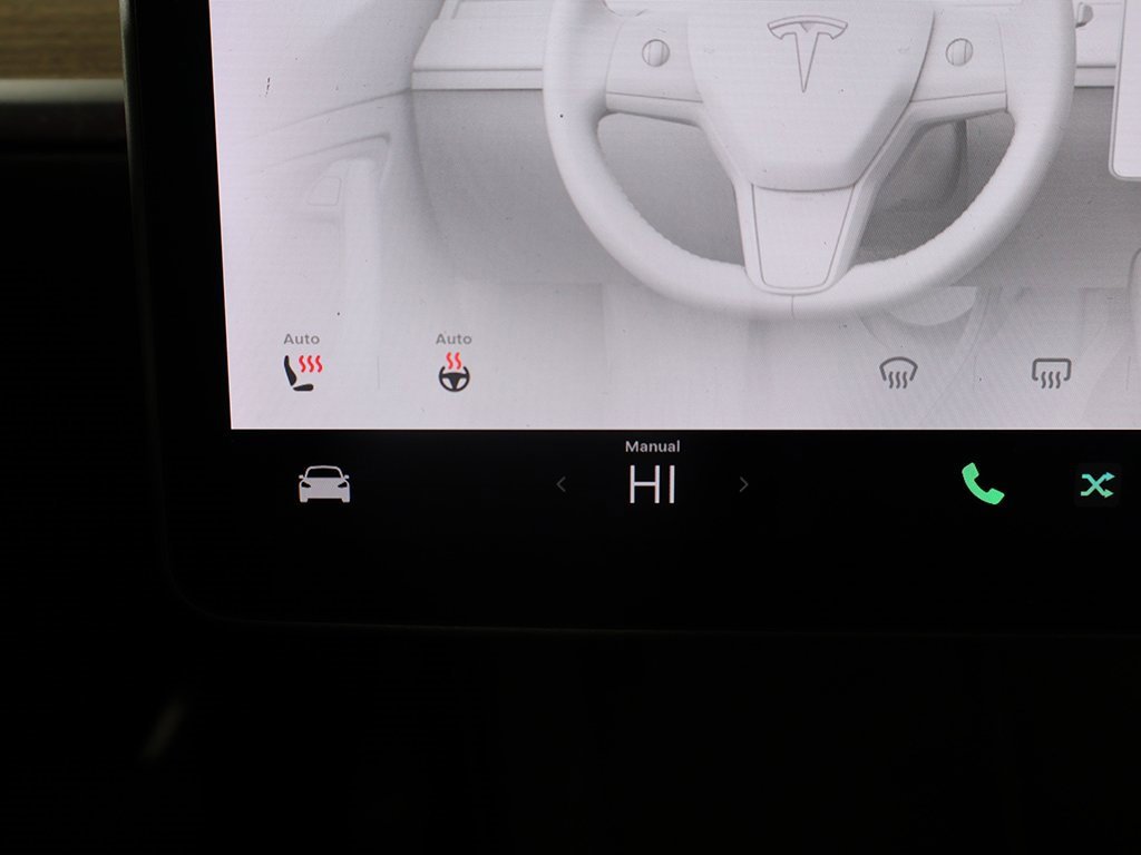 Used 2022 Tesla Model Y Long Range image 44