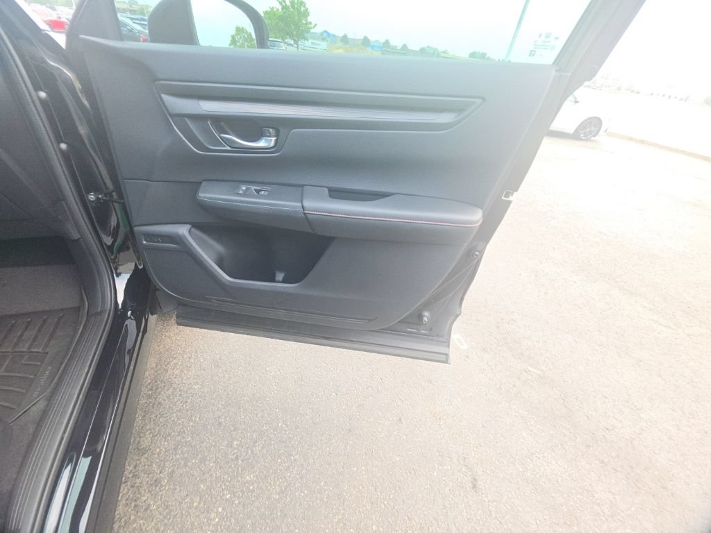 Certified 2025 Honda CR-V Sport-L image 32