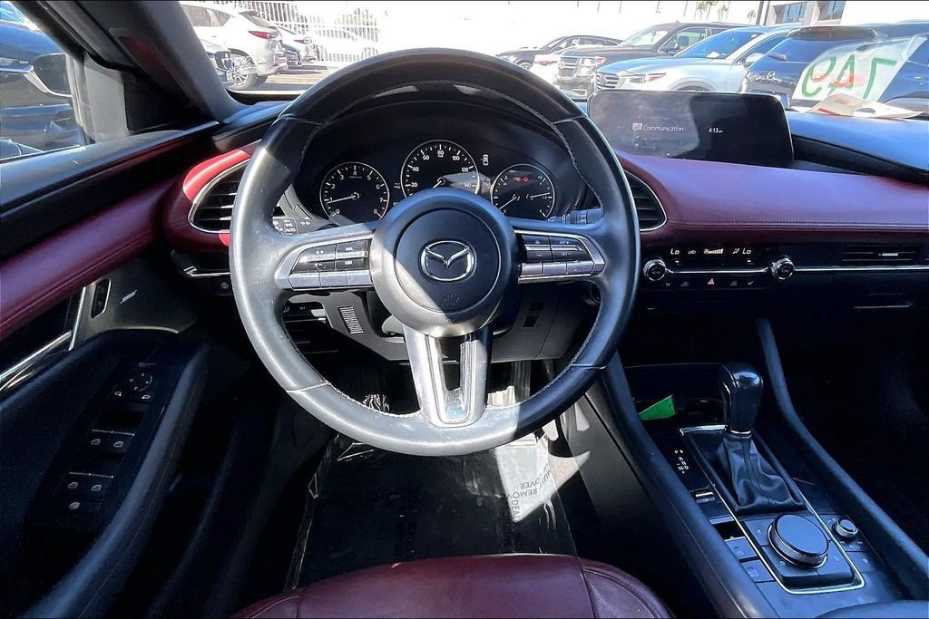 Used 2019 MAZDA MAZDA3 Hatchback w/ Premium Package FWD image 7