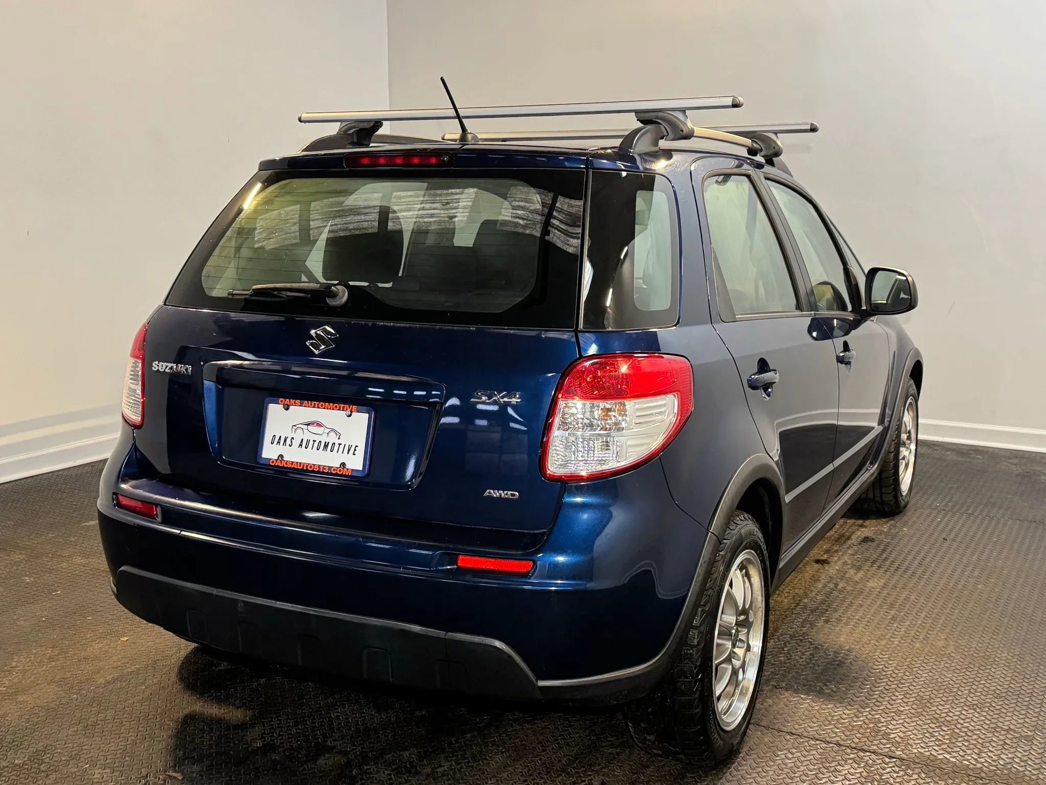 Used 2011 Suzuki SX4 Hatchback 4D image 4