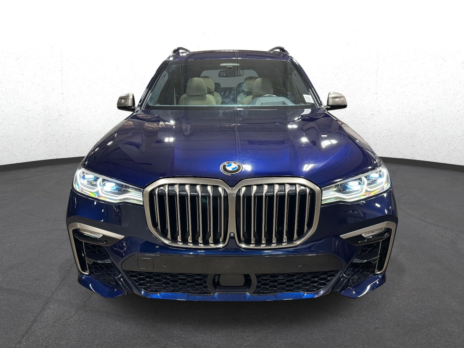 Used 2020 BMW X7 M50i image 8