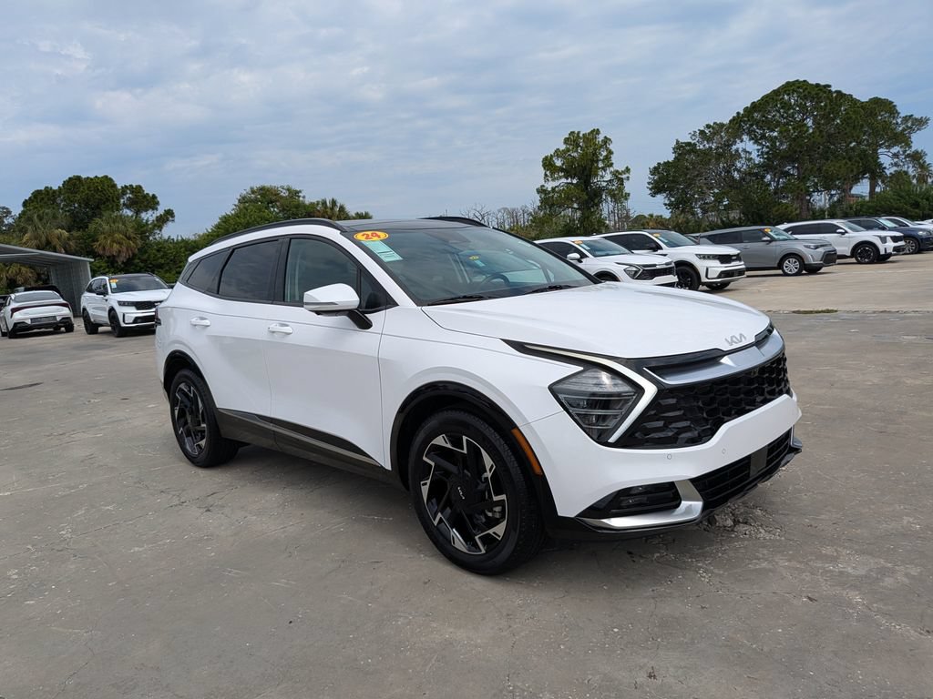 Certified 2024 Kia Sportage SX FWD image 2
