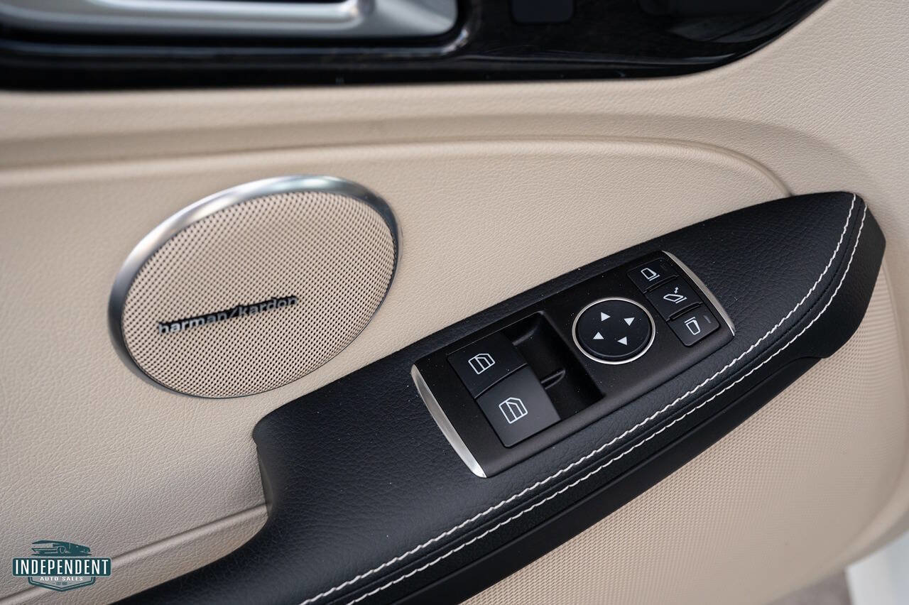 Used 2013 Mercedes-Benz SLK 250 image 15