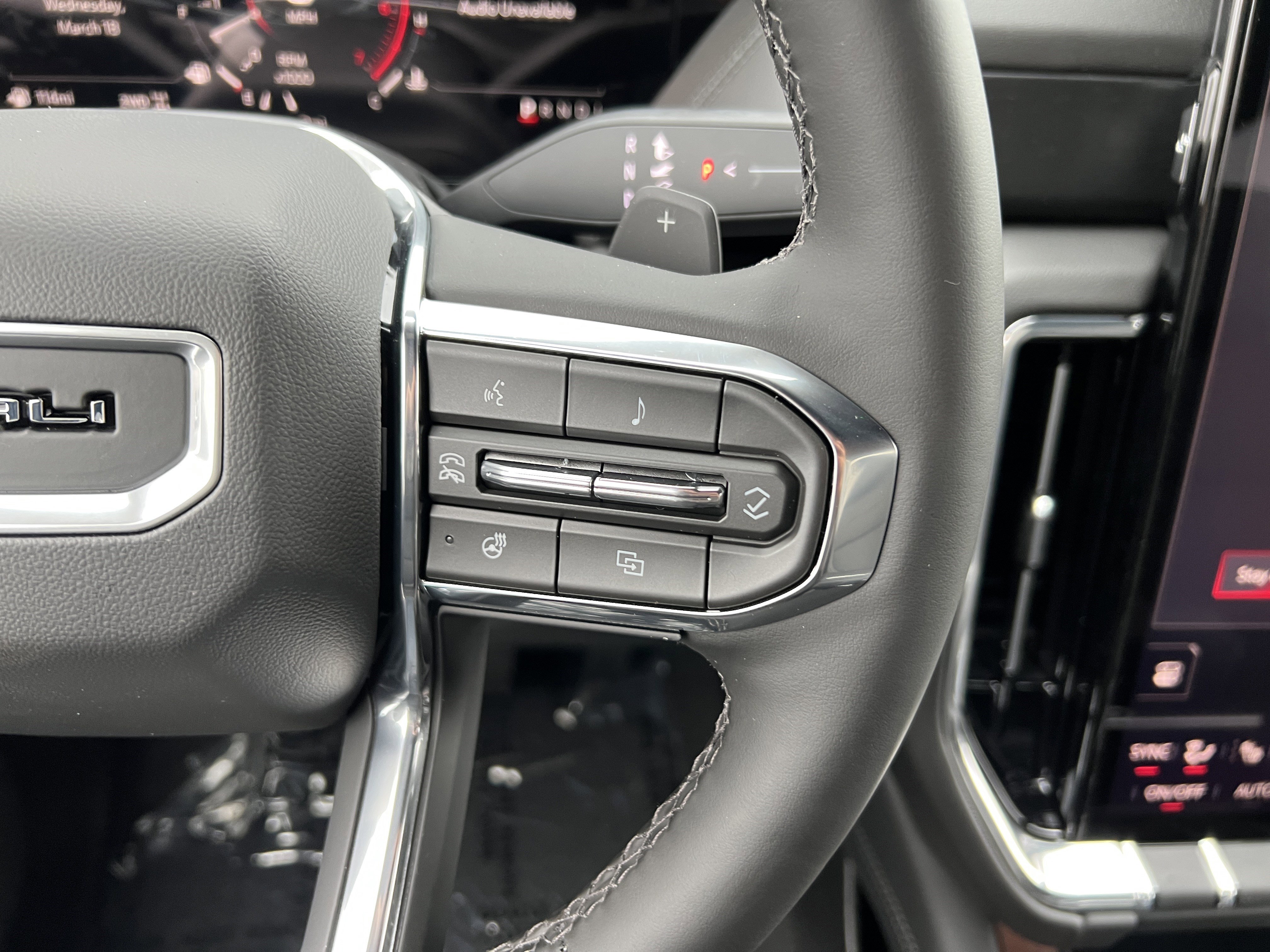 New 2026 GMC Yukon Denali w/ Sun & Power Step Package image 30