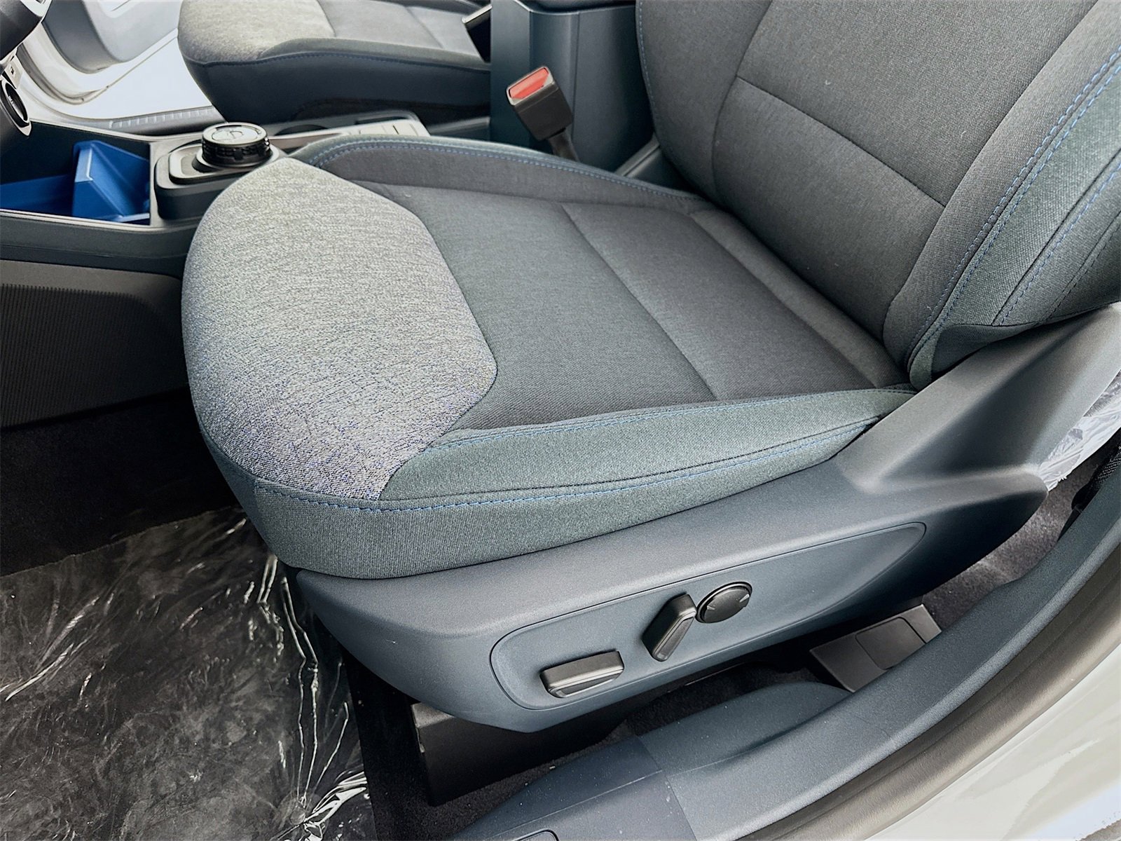 New 2025 Ford Maverick XLT w/ Equipment Group 301A image 25