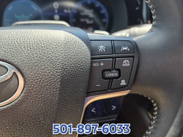 Used 2025 Toyota Crown Platinum AWD/4WD image 28