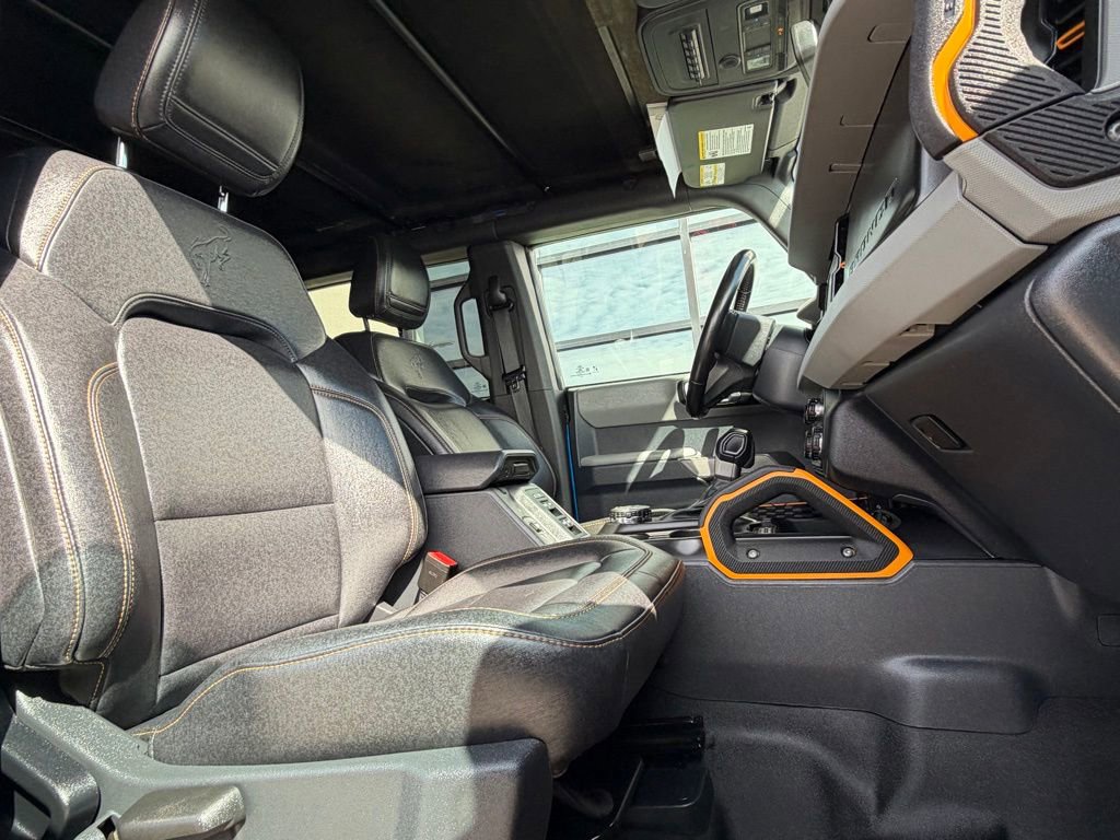 Used 2023 Ford Bronco Badlands w/ Sasquatch Package image 21