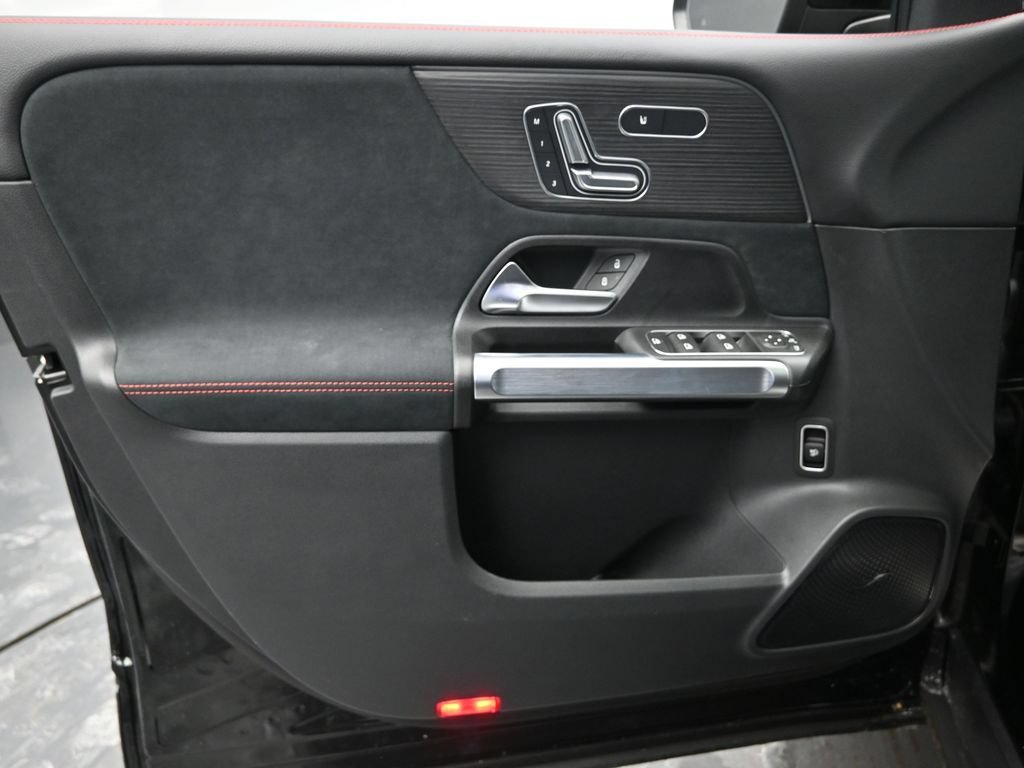 New 2026 Mercedes-Benz GLB 250 4MATIC image 22