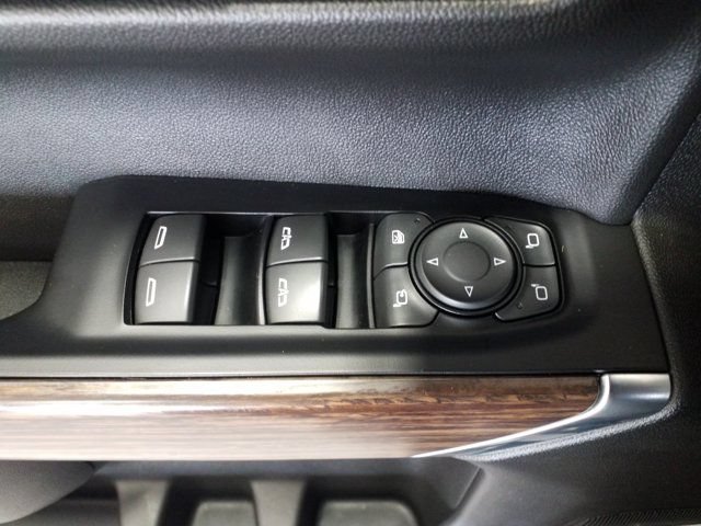 Used 2019 Chevrolet Silverado 1500 High Country w/ Safety Package II AWD/4WD image 11