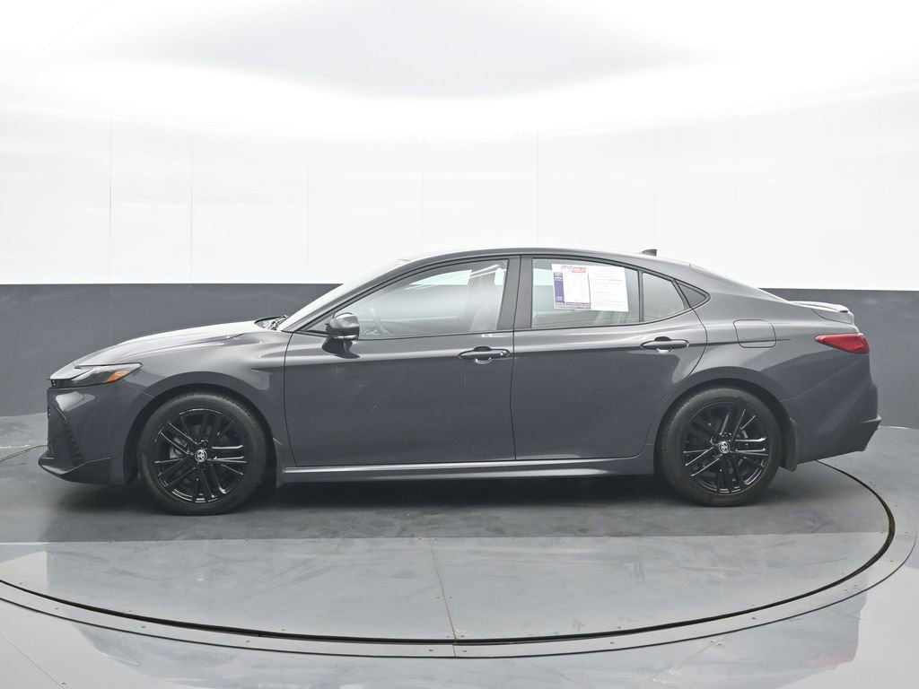 Used 2025 Toyota Camry XSE FWD image 3