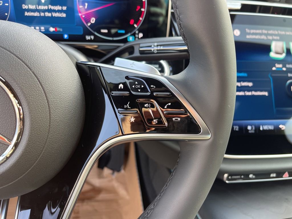 New 2026 Mercedes-Benz E 350 4MATIC Sedan image 18