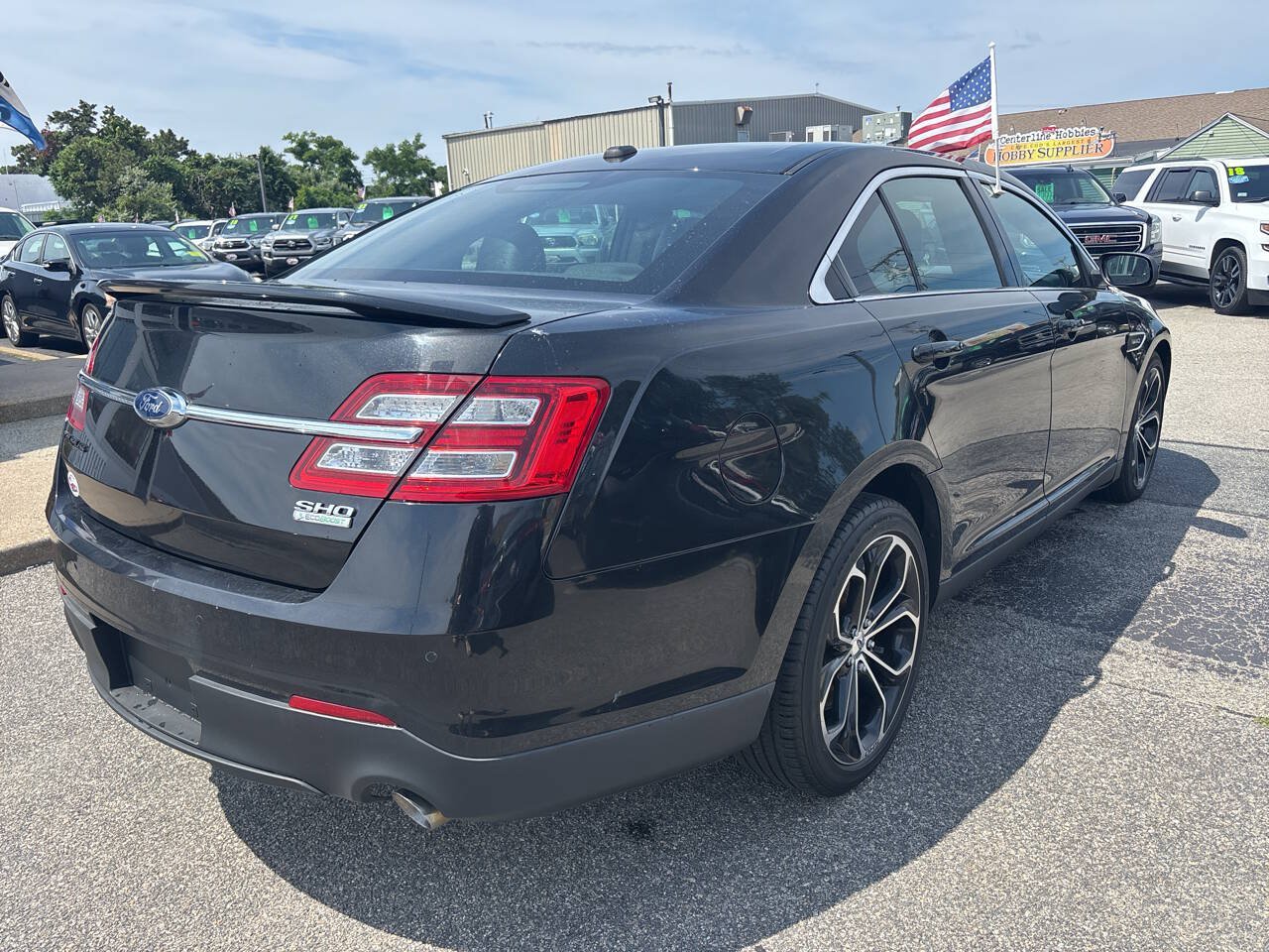 Used 2013 Ford Taurus SHO AWD/4WD image 26
